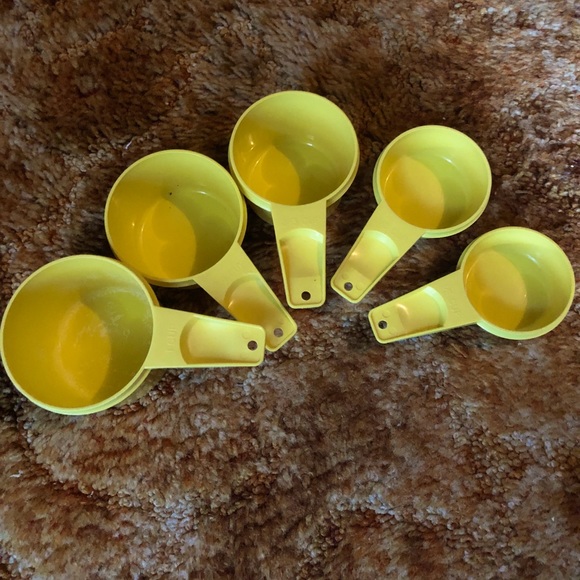 Vintage Tupperware Yellow Measuring Spoon Set Vintage Kitchen